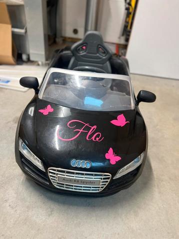 Elektrische kinderauto beschikbaar voor biedingen