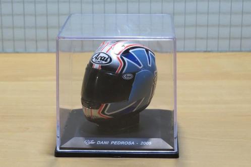 Dani Pedrosa Arai helmet 2005 1:5, Hobby & Loisirs créatifs, Voitures miniatures | 1:5 à 1:12, Neuf, Autres types, 1:5 à 1:8, Enlèvement ou Envoi