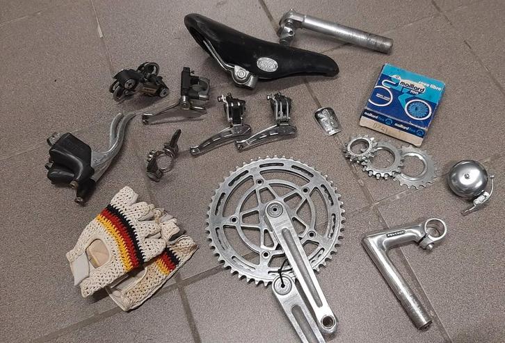 Set vintage peugeot px10-py10 onderdelen, Fietsen en Brommers, Fietsonderdelen, Zadel, Ophalen of Verzenden