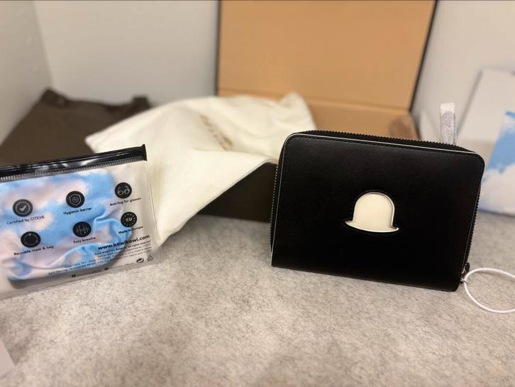 Delvaux (reis) portemonne, Handtassen en Accessoires, Portemonnees, Zo goed als nieuw, Ophalen