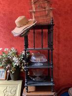 Antiek platen boekenrekje, Ophalen