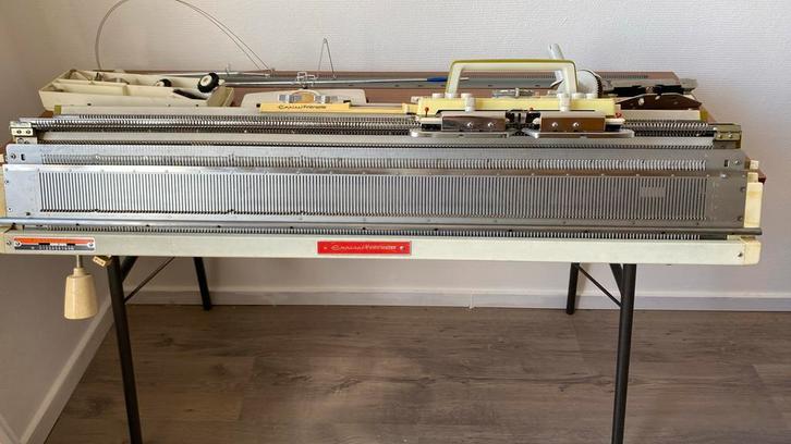 Empisal-Knitmaster 305 dubbelbed, Hobby en Vrije tijd, Breien en Haken, Zo goed als nieuw, Breien, Ophalen