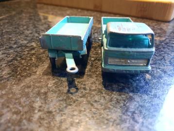 MAtchbox bespeeld (2): Mercedes truck en - trailer beschikbaar voor biedingen