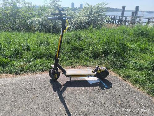 estep Ninebot  G30 max + mods, Fietsen en Brommers, Steps, Gebruikt, Elektrische step (E-scooter), Ophalen