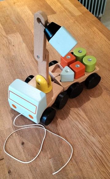 IKEA UPPSTA - houten vrachtwagen met hijskraan beschikbaar voor biedingen