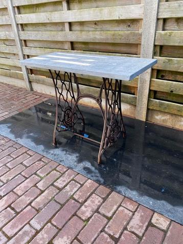 Gietijzeren tafel met arduinen blad 100x 44 x 75 hoog, Enlèvement, Comme neuf