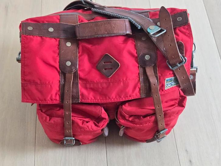 Mooie zeer recent schoudertas van het merk Ralph Lauren, Handtassen en Accessoires, Tassen | Schoudertassen, Nieuw, Overige merken