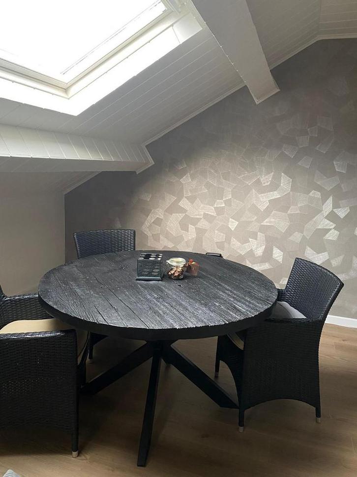 Eettafel rond zwart hout 130cm, Maison & Meubles, Tables | Tables à manger, Comme neuf, 100 à 150 cm, 100 à 150 cm, Quatre personnes