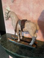 Prachtig paard/ezel op schaatsen ., Antiek en Kunst, Kunst | Beelden en Houtsnijwerken, Ophalen of Verzenden