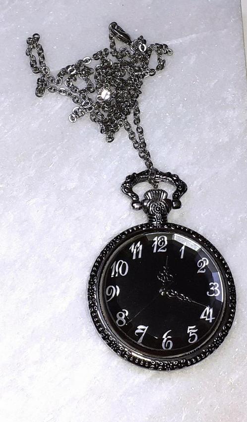horloge zakhorloge vintage zwart met versiering, Handtassen en Accessoires, Horloges | Antiek, Zakhorloge, Overige merken, Overige materialen