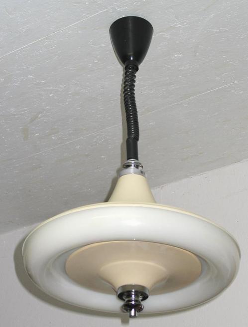 Lampe suspension vintage UFO Space age 70's, Huis en Inrichting, Lampen | Hanglampen, Gebruikt, 50 tot 75 cm, Kunststof, Metaal