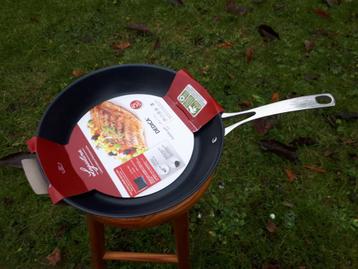 Poêle Grill Lagostina 28 cm neuve beschikbaar voor biedingen