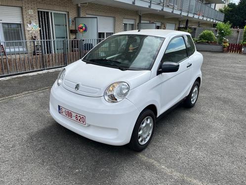 Brommobiel Aixam 2019 met maar 5800km., Auto's, Aixam, Particulier, Diesel, Automaat, Wit, Stof, Dealer onderhouden, Onderhoudsboekje