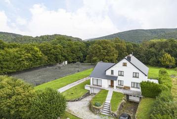 Villa à louer à Olloy-Sur-Viroin, 5 chambres beschikbaar voor biedingen