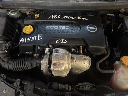MOTEUR 1300 TURBO DIESEL OPEL CORSA D EURO 5, Auto-onderdelen, Motor en Toebehoren, Opel, Gebruikt, Ophalen