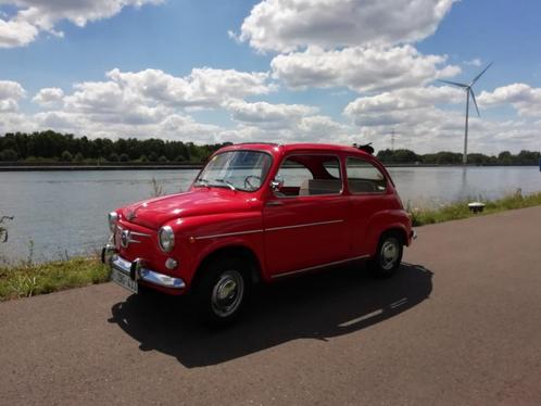 Seat 600 D Cabriolet 1966, Autos, Oldtimers & Ancêtres, Particulier, Seat, Essence, Cabriolet, 2 portes, Boîte manuelle, Rouge