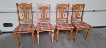 4 stoelen beschikbaar voor biedingen