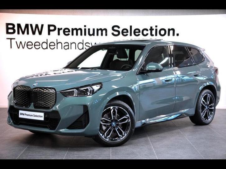 BMW iX1 M PACK TREKHAAK PANORAMADAK DRIVE ASSIST PLUS, Auto's, BMW, Bedrijf, X1, Adaptieve lichten, Adaptive Cruise Control, Airbags