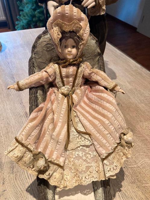 Véritable poupée Wupper mère et enfant dans un landau, Antiquités & Art, Antiquités | Céramique & Poterie, Enlèvement ou Envoi