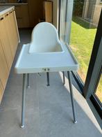 Kinderstoel Ikea Incl tafel en riempjes, Kinderen en Baby's, Kinderstoelen, Ophalen, Zo goed als nieuw