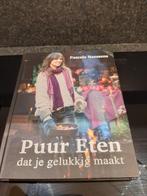 kookboek "Puur eten dat je gelukkig maakt" Pascale Naessens, Ophalen of Verzenden, Nieuw, Pascale Naessens