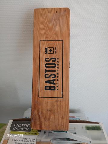 Mooie sigaretten box in hout 30 op 10 cm beschikbaar voor biedingen