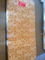 Oud matras, Ophalen