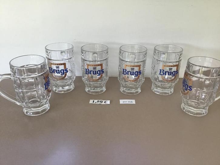 41 bierglazen met oor (Brugs tarwebier, ...), Huis en Inrichting, Keuken | Servies, Ophalen of Verzenden