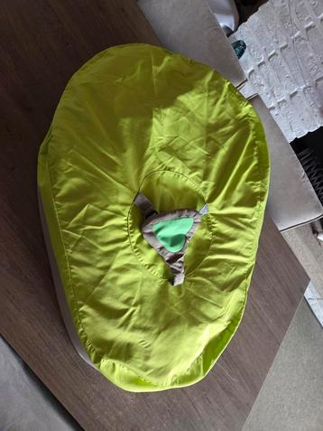 Zit / ligkussen Baby beschikbaar voor biedingen
