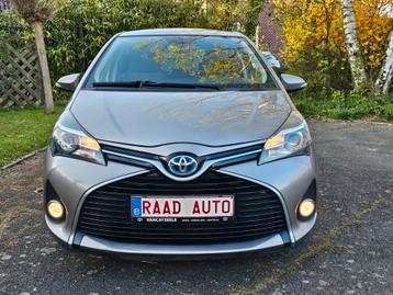 Toyota yaris 1.5 hybride Dinamic _ 55kw / GPS _CAMERA _airco beschikbaar voor biedingen