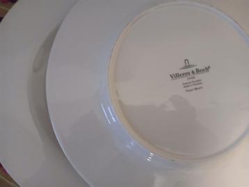Villeroy & Boch Set van 5 porseleinen witte borden.  beschikbaar voor biedingen