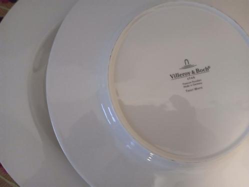 Villeroy & Boch Set van 5 porseleinen witte borden., Huis en Inrichting, Keuken | Servies, Zo goed als nieuw, Bord(en), Overige stijlen