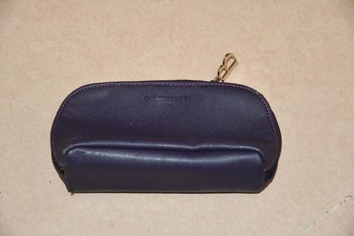 Blauw-grijze Pu-lederen etui van Boucheron-Paris, Bijoux, Sacs & Beauté, Sacs | Sacs Femme, Neuf, Autres types, Gris, Enlèvement ou Envoi