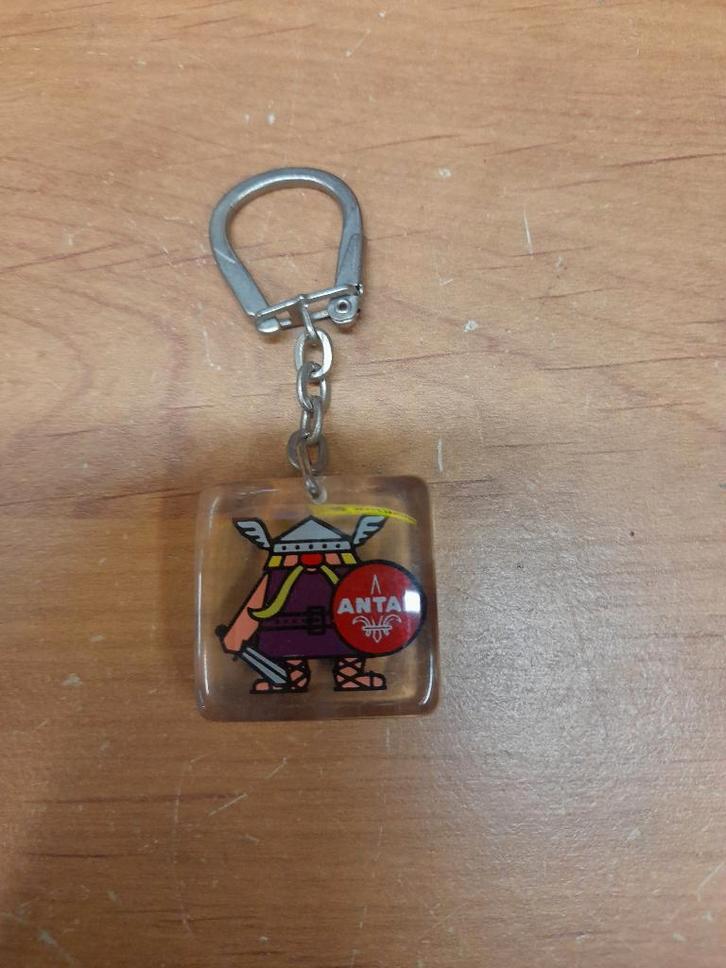 Oude Antar Bourbon Gallische sleutelhanger, Verzamelen, Sleutelhangers, Gebruikt, Overige typen, Verzenden