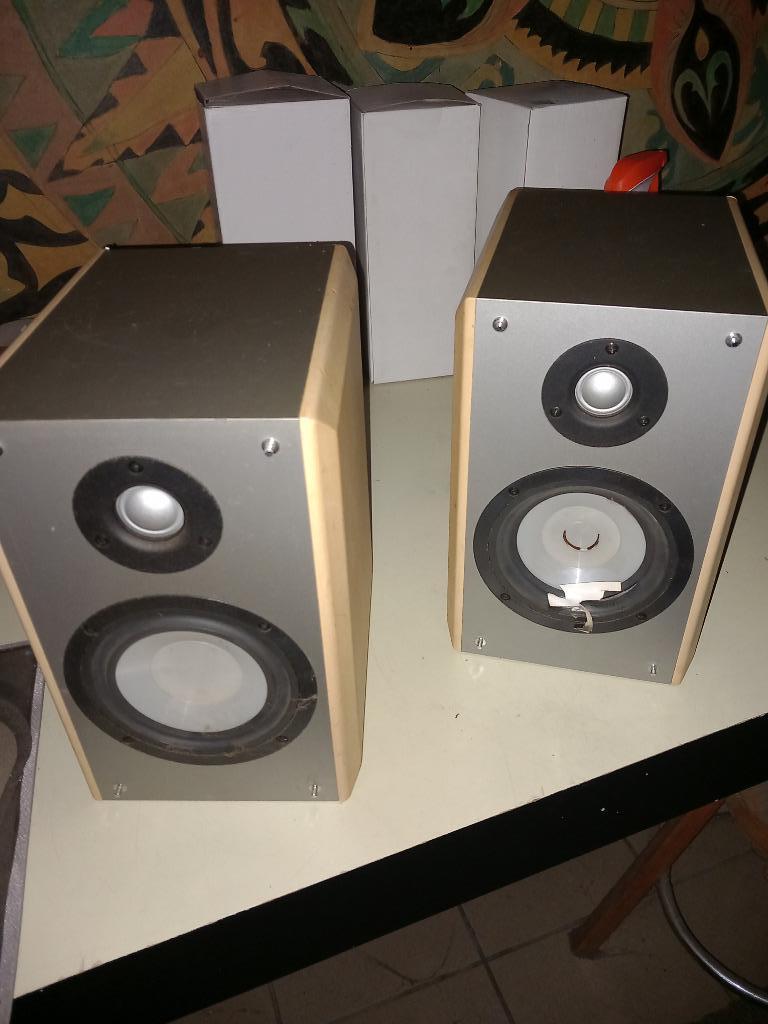 ARTSOUND AS 500 SPEAKER 40 EURO, Audio, Tv en Foto, Luidsprekerboxen, Gebruikt, Overige typen, 120 watt of meer, Overige merken