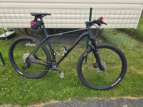 Vtt en état neuf roule 200km sur route, Fietsen en Brommers, Fietsen | Mountainbikes en ATB, Zo goed als nieuw, Merida, Ophalen