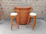 Mooie vintage bar riet met twee barstoelen, Huis en Inrichting, Ophalen, Gebruikt, Inclusief barstoelen