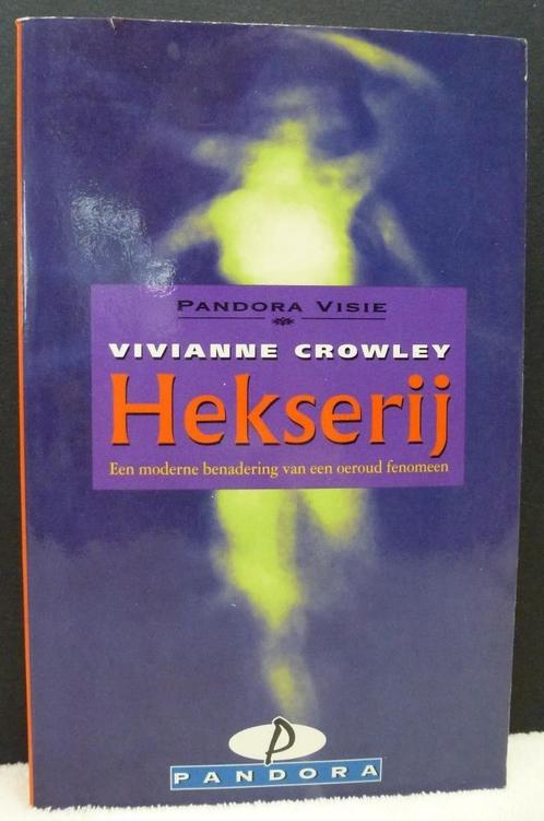 Hekserij een modene benadering van een oeroud fenomeen ., Boeken, Esoterie en Spiritualiteit, Gelezen, Overige typen, Spiritualiteit algemeen