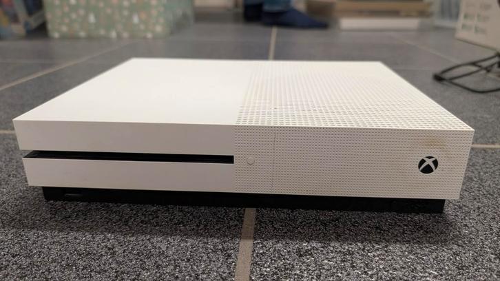 Xbox One S, Games en Spelcomputers, Spelcomputers | Xbox One, Zo goed als nieuw, Xbox One, 500 GB, Ophalen