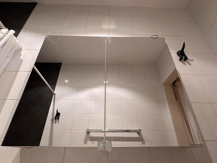 Armoire à miroir de salle de bain de luxe Detremmerie, Maison & Meubles, Salle de bain | Meubles de Salle de bain, Comme neuf