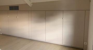 Maatwerk kasten beschikbaar voor biedingen