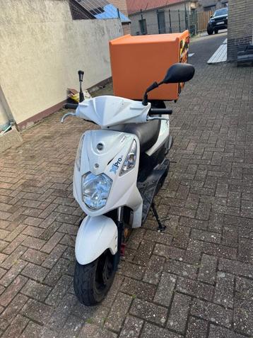 Bezorg Scooter sym B klasse  beschikbaar voor biedingen