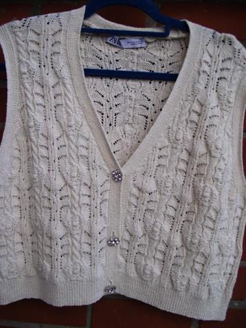 Zara T 38 crèmekleurig opengewerkt gebreid vest, versierd me