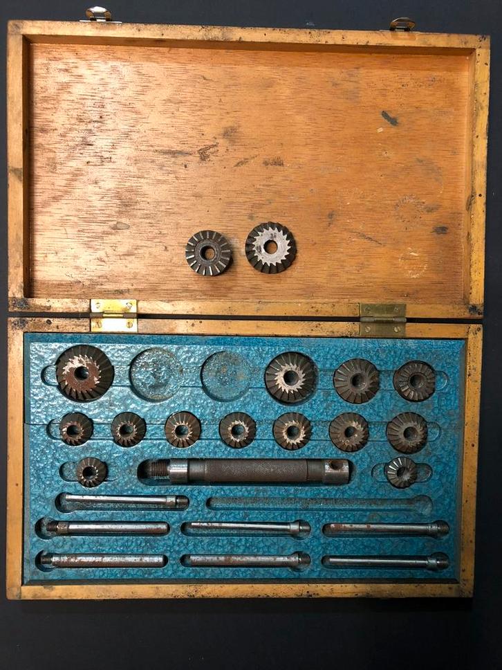 Mechanisch - verzinkboren en houders voor vintage frezen, Auto diversen, Autogereedschap, Ophalen