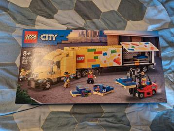 Lego 10266 delivery truck beschikbaar voor biedingen
