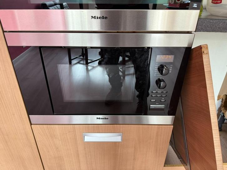 Miele microgolfoven M8161-1, Elektronische apparatuur, Microgolfovens, Gebruikt, Inbouw, Microgolfoven, 45 tot 60 cm, Grill, Oven