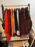 Kleerhanger met 2 legplanken, Ophalen, Zo goed als nieuw