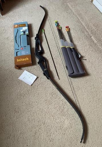 Pijl en boog voor spel of sport beschikbaar voor biedingen