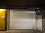 Deurne, grote garagebox -1 met licht en elektr te huur, Antwerpen (stad)