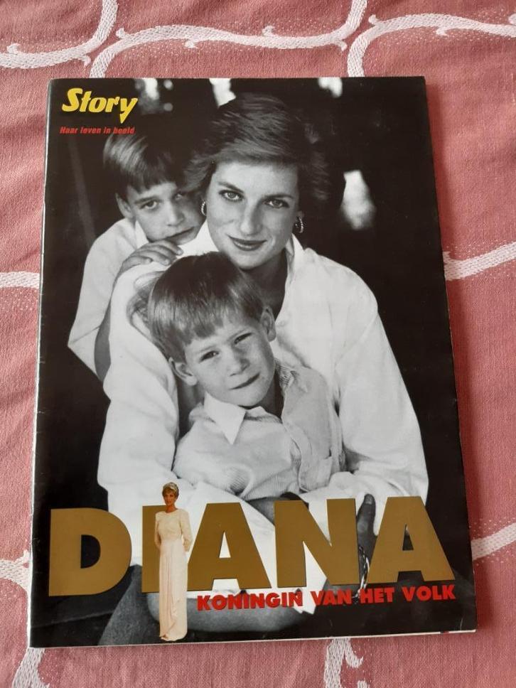 bewaarmagazine Diana - Koningin van het volk, Verzamelen, Koningshuis en Royalty, Zo goed als nieuw, Tijdschrift of Boek, Ophalen of Verzenden